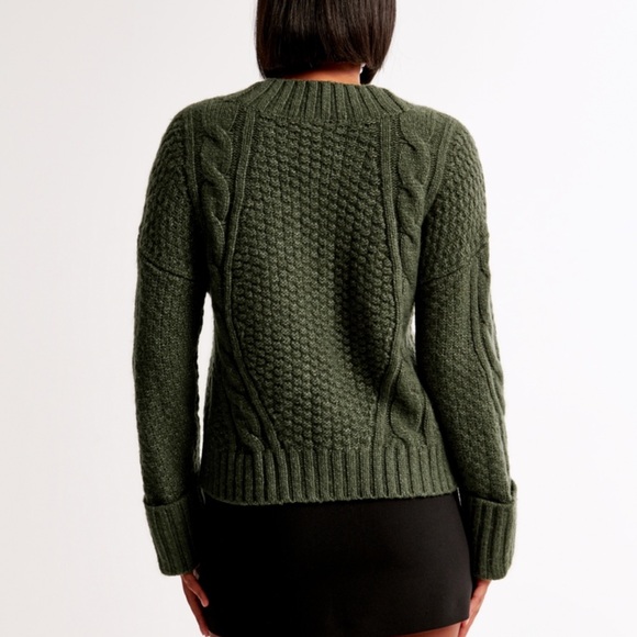 Abercrombie & Fitch Olive Green Cable Knit Button Cardigan - Picture 8 of 9